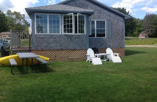 Belfast Cabaña | Ocean Front Cottage en Belfast