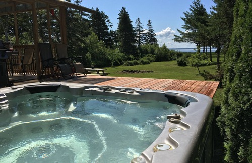 Bayside Cabaña | Ocean Front Cozy Cottage Home on Private Beach & Boardwalk With Pool