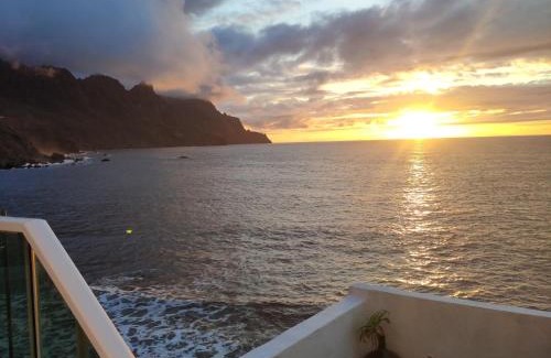Santa Cruz de Tenerife Apartamento | Ocean front La Maresia Holiday 2 Apartments