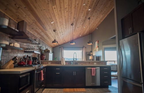 Mendocino Apartamento | Ocean Front Luxury. Calle principal Mendocino.