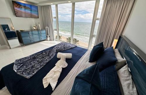 Galt Mile Apartamento | Ocean Front on Fort Lauderdale Beach 2 br Condo Apartment
