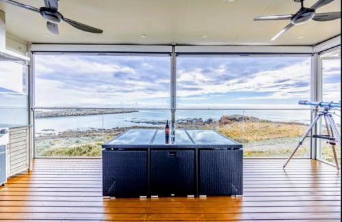 Wirrina Cove Casa | Ocean Front retreat Fleurieu Coast Wirrina Cove