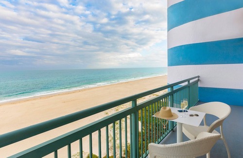 Singer Island Hotel | Ocean Front Room! Private Balcony w/ Scenic View, Onsite Parking! - 2 Units