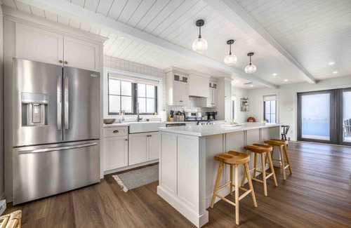 Port de Grave Casa | Ocean Front Saltbox 'SeaForever' w/Hot Tub