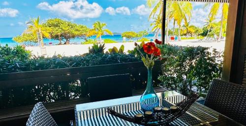 Red Hook Apartamento | Ocean Front Sapphire del Mar B-107