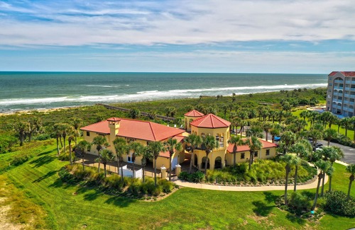Palm Coast Condominio | Ocean Front - Surf Club 1