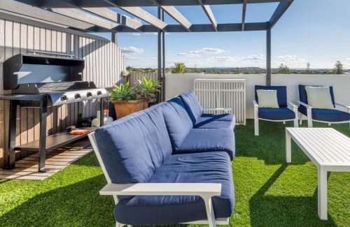 Moffat Beach Apartamento | Ocean Front Views with Rooftop Terrace