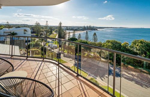 Moffat Beach Apartamento | Ocean Front Views with Rooftop Terrace