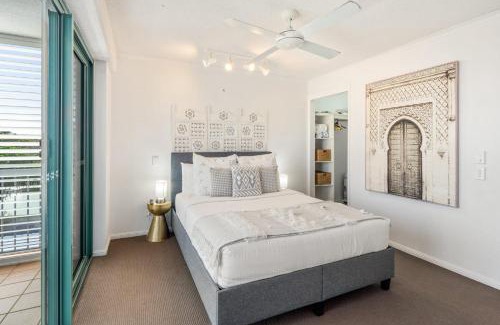 Moffat Beach Apartamento | Ocean Front Views with Rooftop Terrace