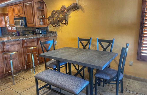 Bella Vista Villa | OCEAN FRONT Villa 3 KING Bedrooms, 3.5ba.! 1900sf! VIEWS!!! Sandy Beach!