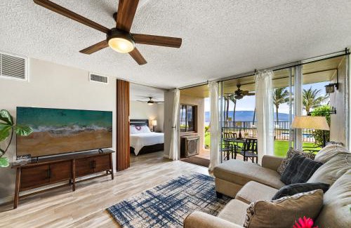 Wailuku Casa | Ocean Front with Mountain Views and Central AC