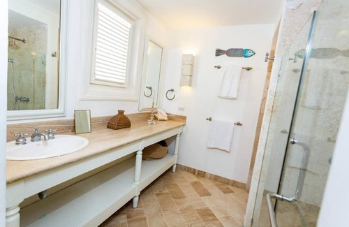 Punta Cana Villa | Ocean & golf view with working space!