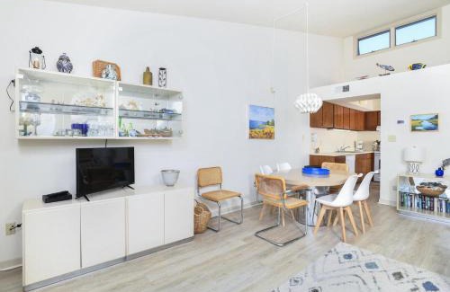 Pine Knoll Shores Casa | Ocean Grove J2 condo