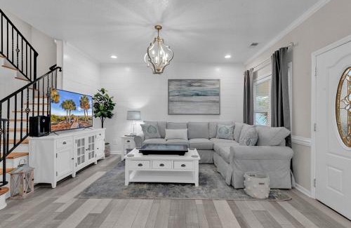 Myrtle Beach Casa | Ocean Lakes 5bd with arcade game table and waterpark