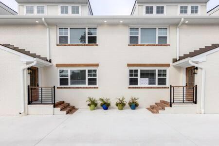 Northeast Virginia Beach Apartamento | Ocean Lofts in the Vibe #8 - 5 min walk to beach