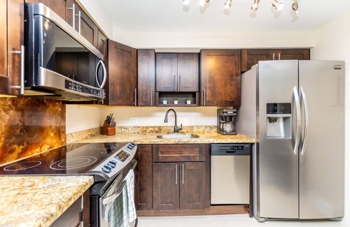 Galt Mile Hotel | Ocean Manor Rentals