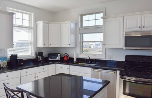 West Dennis Casa | Ocean & Marsh Views – Steps to Fiddler's Green Private Beach