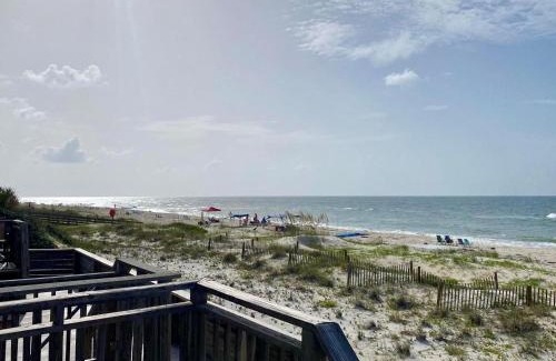 East End Casa | Ocean Mile F-4