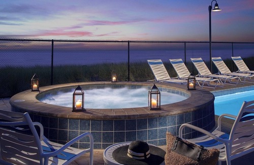 South Yarmouth Apartamento | Ocean Mist Beach Hotel & Suites- Loft Suite Two Queens & Sleeper Sofa Ocean View