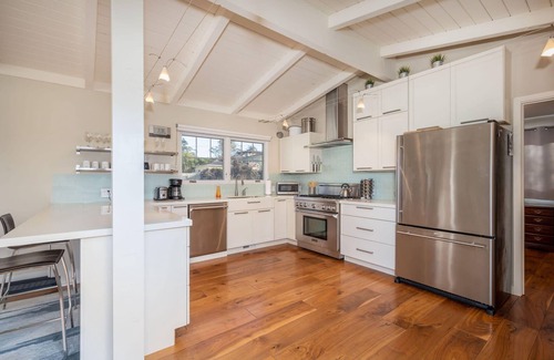 Montara Casa | Ocean & Mountain View Home - Walk to Trails, Beach, Family Activities