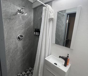 Ocean Park Villa | Ocean Park Home 5Bd - 4b Pool