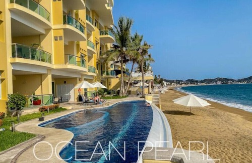 Manzanillo Apartamento | Ocean Pearl Beachfront Infinity Pool Gym BBQ