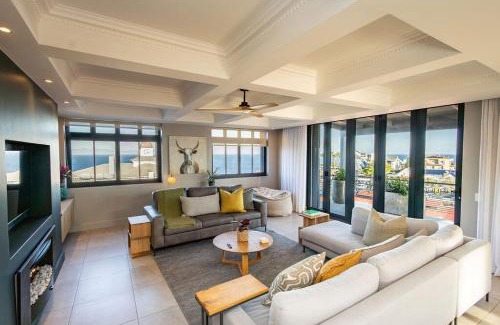 Hermanus City-Centre Apartamento | Ocean Penthouse Apartment, Hermanus Waterfront