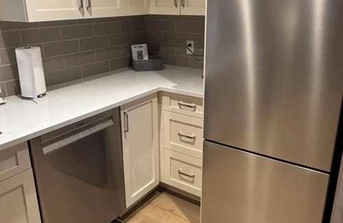 Regional District of Nanaimo Apartamento | Ocean Ridge Guest House. Stunning ocean views. - No cleaning fee!