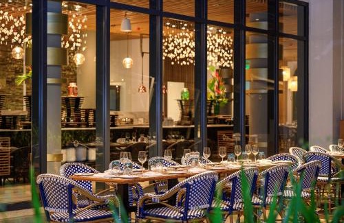 Port Chambly Complejo | Ocean's Creek Beach Hotel