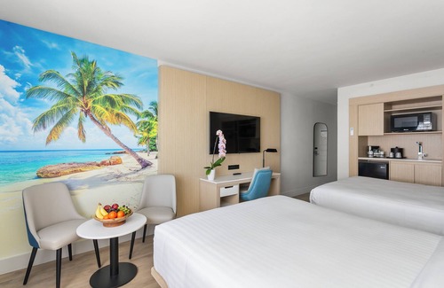 Galt Mile Hotel | Ocean Sky Hotel and Resort