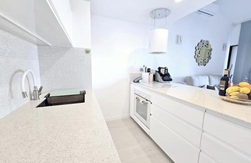 Playa del Aguila Apartamento | Ocean Sunrise