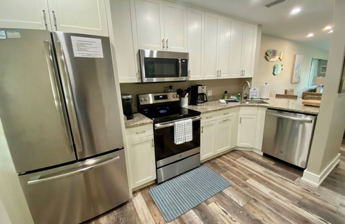 Crescent Beach Condominio | Ocean view 2 bedroom, 2.5 bath townhouse. Summerhouse Unit 344