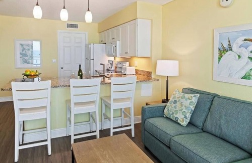 Ormond Beach Complejo | Ocean View 2BR w/Balcony, Full Kitchen, Resort Amenities & Direct Beach Access