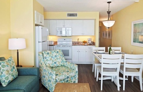 Ormond Beach Complejo | Ocean View 2BR w/Balcony, Full Kitchen, Resort Amenities & Direct Beach Access