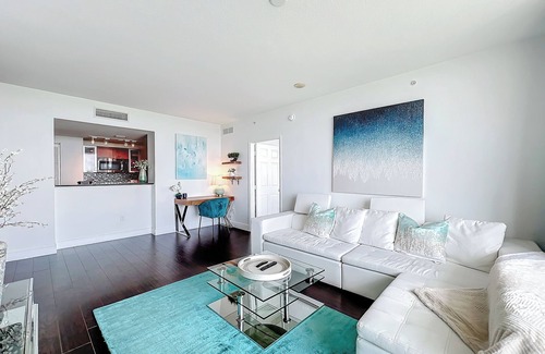 Ocean Ridge Apartamento | Ocean View 3 Bedroom Apartment in Boynton Beach, Pool, Fitness Room + More!