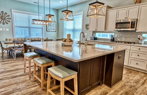 Frankford Casa | Ocean View * 5BR Luxury Single Family House w 4.5 Bathrooms