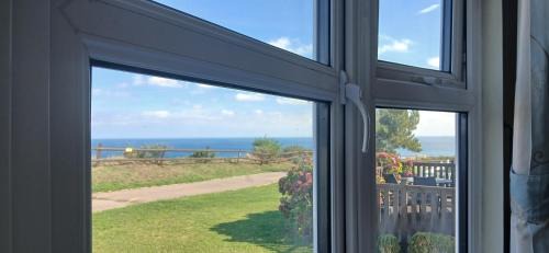 Aldborough Otro | Ocean view 95