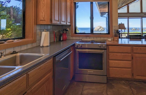Bandon Casa | Ocean View at Face Rock: Stunning view of Face Rock with 4 bedrooms & 4 baths