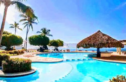Marina Vallarta Apartamento | Ocean View,Beach Front Condo