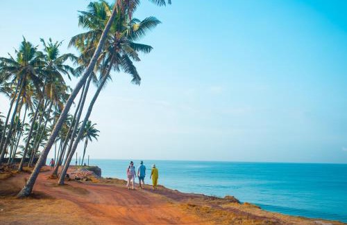 Varkala Complejo | Ocean View Beach Villa Varkala by VOYE HOMES