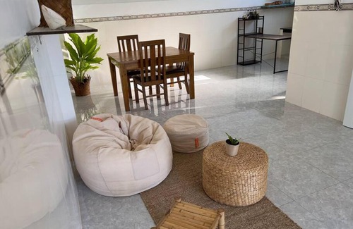 East Ham Tien Beach Casa | Ocean View Beach House