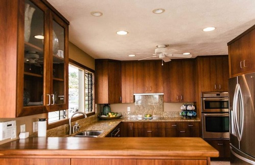 Kona Palisades Casa | Ocean View Close to Airport & Beaches