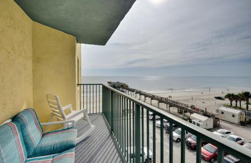 Daytona Beach Shores Apartamento | Ocean-View Condo with Balcony on Daytona Beach!