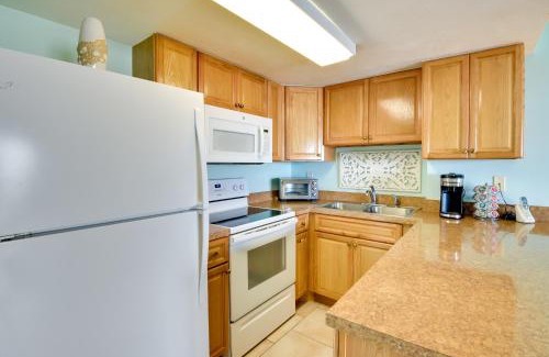 Daytona Beach Shores Apartamento | Ocean-View Condo with Balcony on Daytona Beach!