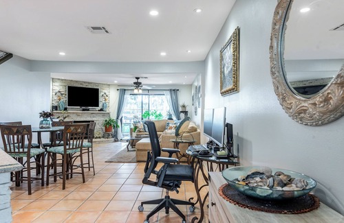 Port Hueneme Condominio | Ocean View Condo Across From The Beach Near Channel Islands, Ventura & Malibu