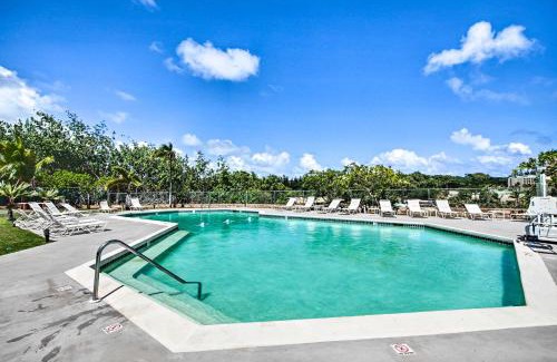 Nawiliwili Apartamento | Ocean-View Condo Less Than Half Mile to Kalapaki Beach!
