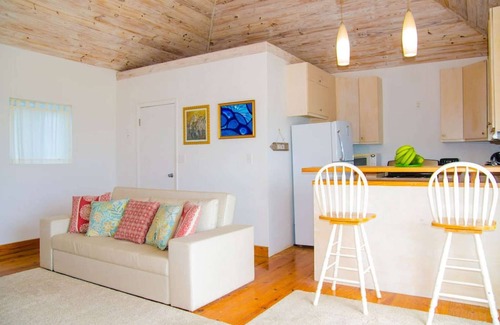 Nassau Apartamento | Ocean View Cottage at Orange Hill Beach