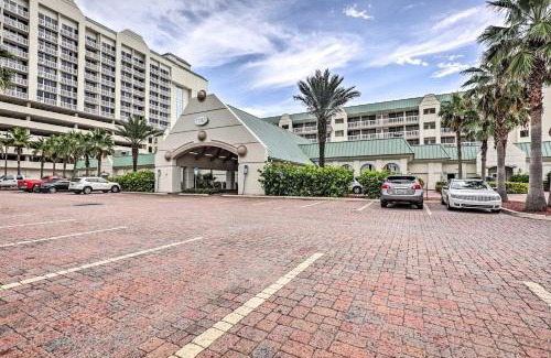 Ortona Park Apartamento | Ocean-View Daytona Beach Resort Retreat with Balcony