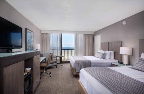 Newport Hotel | Ocean View Family-Friendly Room: Close to Yaquina Bay Lighthouse