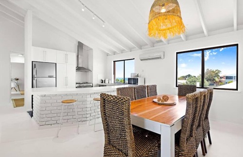 Falcon Casa | Ocean view family house 5x2 family and living rooms x2 sleeps13 people